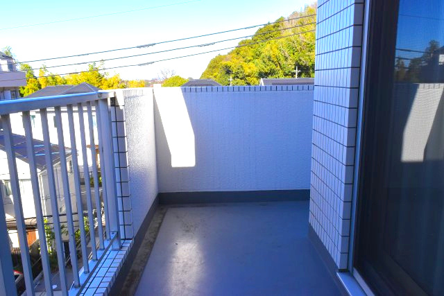 多摩市馬引沢２丁目の中古マンションのバルコニー