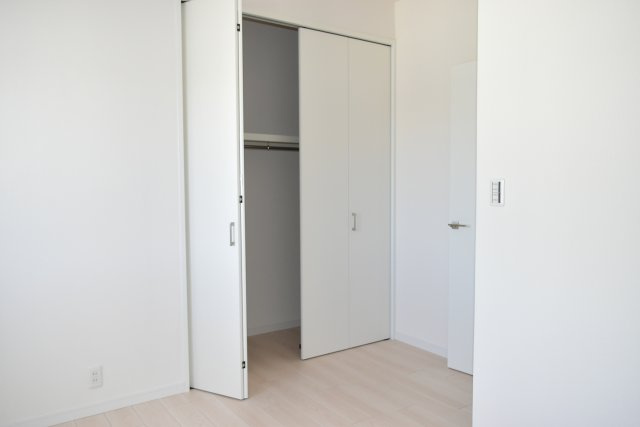 多摩市馬引沢２丁目の中古マンションの収納