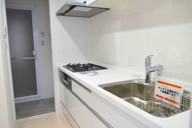 多摩市馬引沢２丁目の中古マンションのキッチン