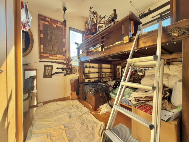 別荘向け【行方市玉造甲中古住宅】の洋室