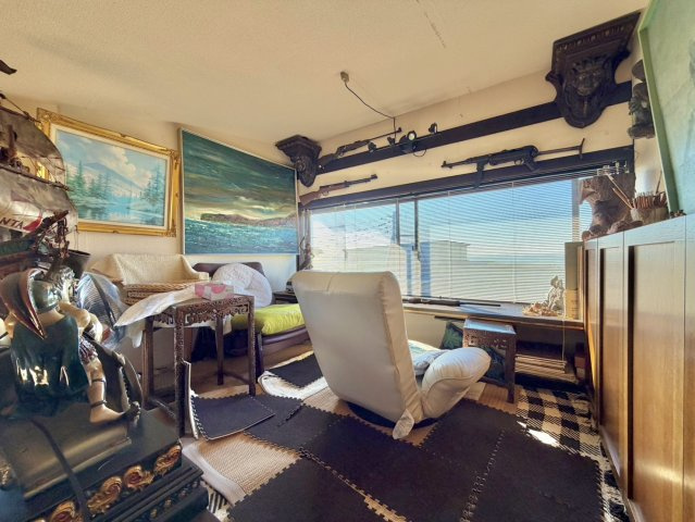 別荘向け【行方市玉造甲中古住宅】の洋室