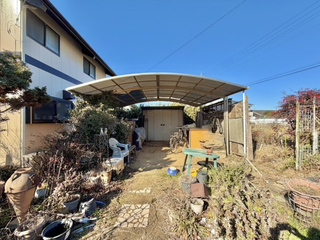 別荘向け【行方市玉造甲中古住宅】の駐車場