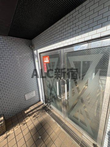 サングレース千歳台のエントランス