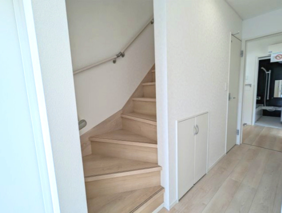 高萩市下手綱　第5の洋室|洋室です。大きな窓に面しているので、室内は明るく光が沢山差し込みます