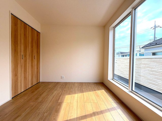 大規模分譲＜全22区画＞長期優良住宅／横浜市瀬谷区北新の洋室|参考写真（1号棟）