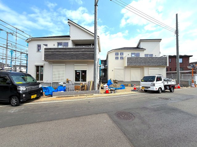 大規模分譲＜全22区画＞長期優良住宅／横浜市瀬谷区北新の前面道路含む現地写真|20・２1・22号棟の建設地
前面道路の交通量は少なく、幅員6.5mと広々しております。