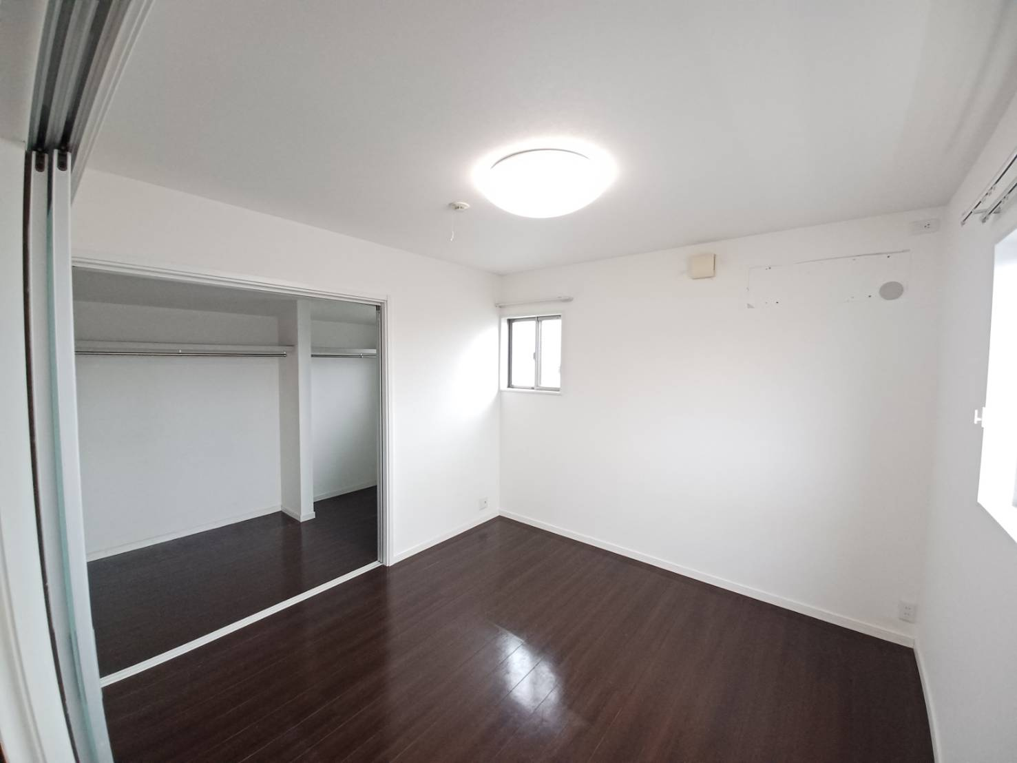 【賃貸中】2LDK戸建３棟・3LDK戸建１棟　合計4棟の洋室|２F
