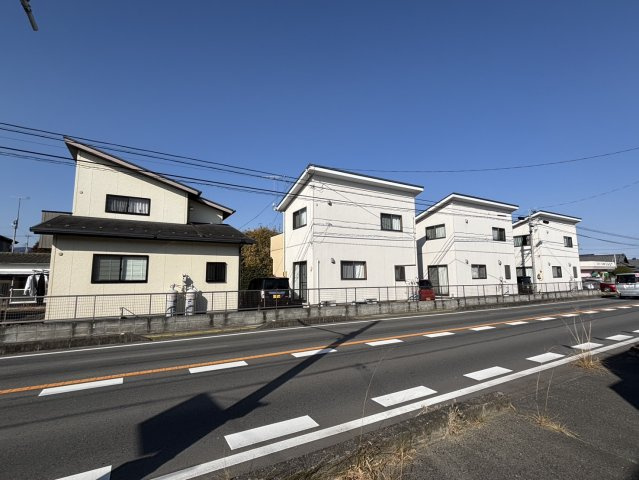 【賃貸中】2LDK戸建３棟・3LDK戸建１棟　合計4棟の外観