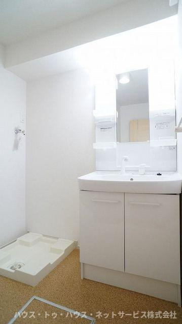 アン・ミケーリアの洗面所