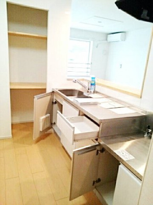 【キッチン】 | リヴァーサイド・ベルＡ