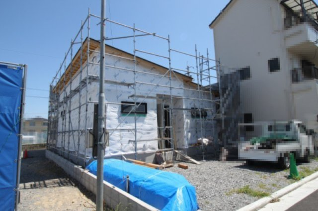 南万々　新築戸建　平屋建て　D号地（全4区画）の外観|Ｄ号地　建築中です！
土地面積　168.96㎡（約51.11坪）建物面積　76.59㎡　（約23.16坪）