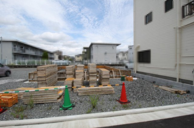 南万々　建築条件付き　売土地　D号地（全4区画）建築確認申請中の外観|Ｄ号地　プラン例　建物価格　　2,110.032万円　建物面積　76.59㎡　（約23.16坪）