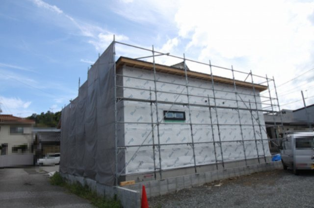 南万々　新築戸建　平屋建て　D号地（全4区画）の前面道路含む現地写真|西側