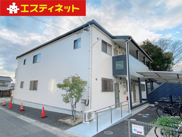 アプリーコ共和の外観