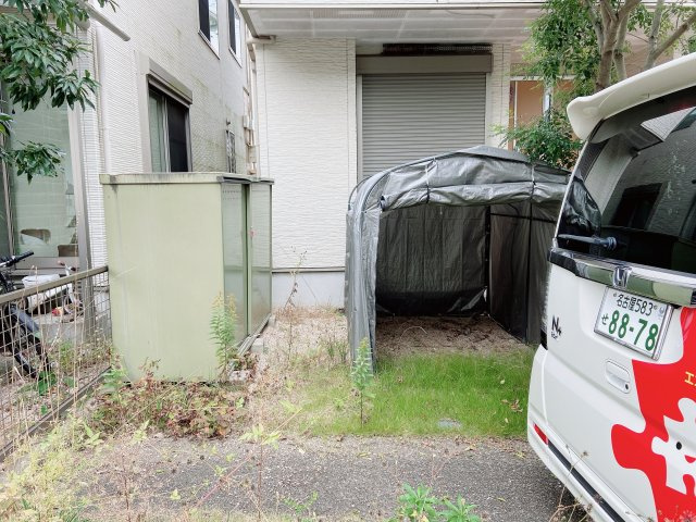 吉田町弥左衛門脇戸建の駐車場