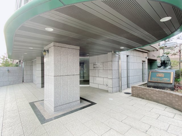 ライオンズマンション大府柊山のエントランス