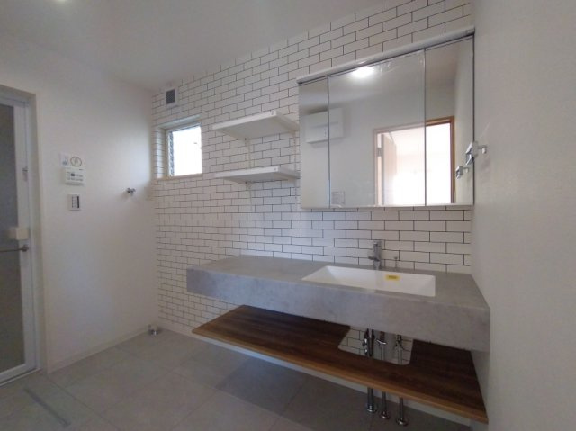 世田谷区祖師谷六丁目戸建の洗面所