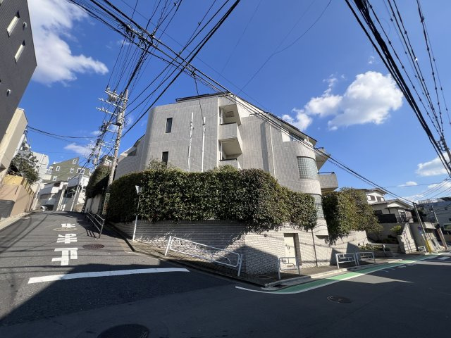 パレ駒場の外観