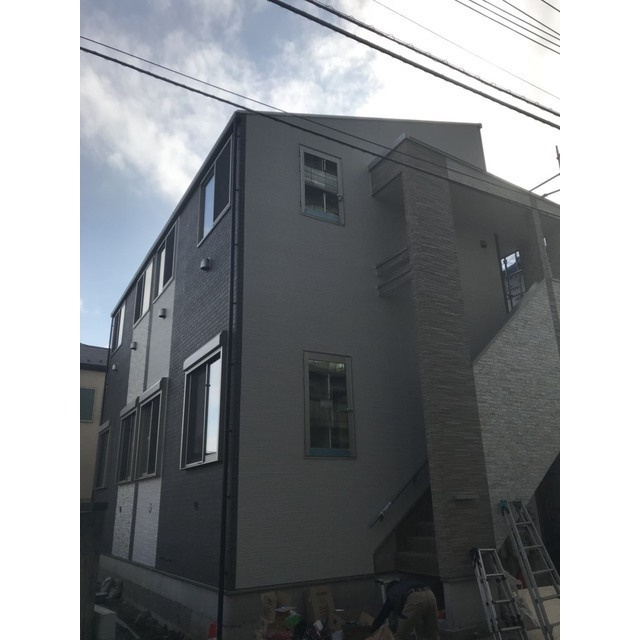 ハーモニーテラス蓮沼町のエントランス