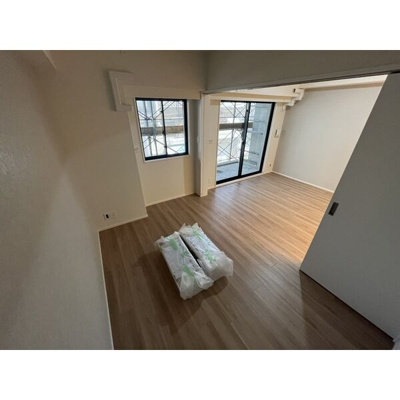 【洋室】 | スプランディッド弁天町DUE | 広々とした洋室です