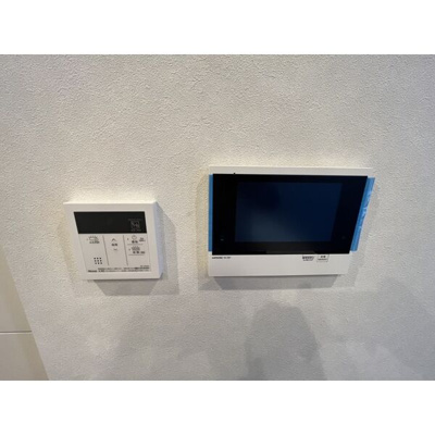 【セキュリティ】 | スプランディッド弁天町DUE | モニター付きインターホンです