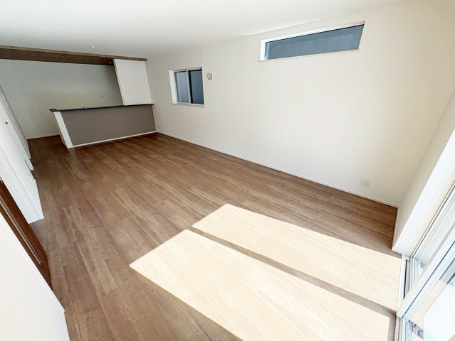 羽束師鴨川町1号地の居間・リビング