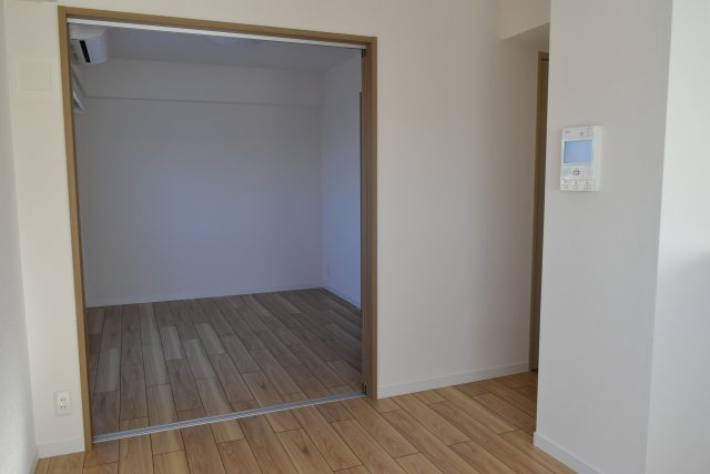国立市富士見台２丁目の中古マンションの洋室