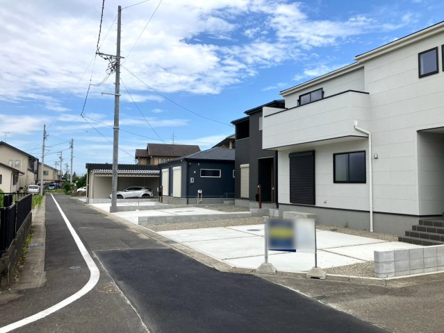 リーブルガーデン　江南市河野町第2　全3区画分譲の前面道路含む現地写真|■前面道路　■ヤマダ不動産　株式会社リライフ　
■夢のマイホーム購入をフルサポートします！