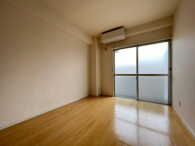 福田ハウスの居間・リビング