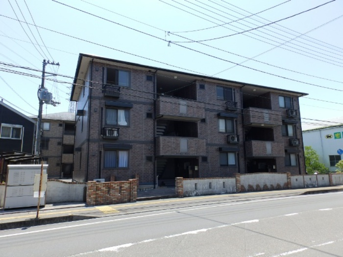 パストラル A棟の外観