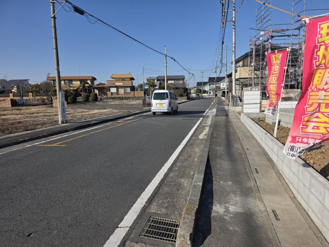 リーブルガーデン．S　吉見町東野第２　の前面道路含む現地写真|現地前面道路（2026年02月13日）撮影