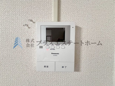 【防犯設備】 | 落合1団地116号棟 | TVモニター付きインターホン♪防犯面も安心です♪