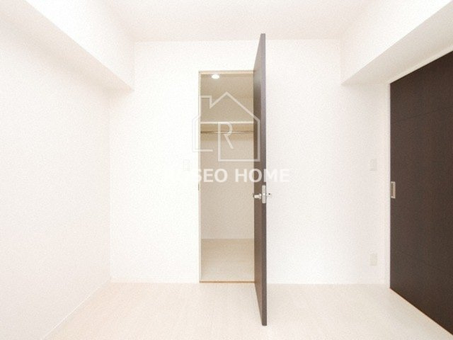 アプリーレ堺筋本町の収納