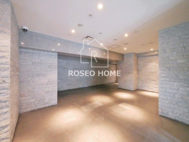 アプリーレ堺筋本町のロビー