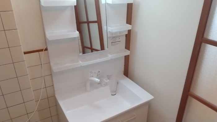 久保ハイツ Ⅰの独立洗面台|洗髪洗面化粧台