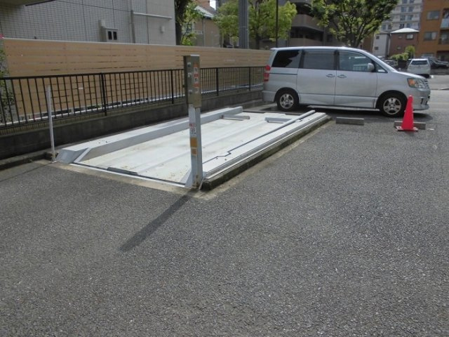 サザンハピネスの駐車場