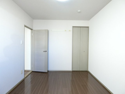 【洋室】 | エスポワール三柳A棟