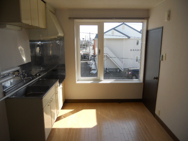 ハイツビコーズの居間・リビング