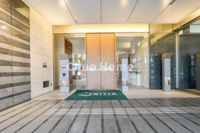 イニシア千住曙町の防犯設備|【オートロック】オートロックシステムでセキュリティ充実。当たり前ですが、安全で安心して暮らすのって大事ですよね。お探しのご条件でオートロック付きの物件を探す方も多いですがやはりセキュリティは大事です。