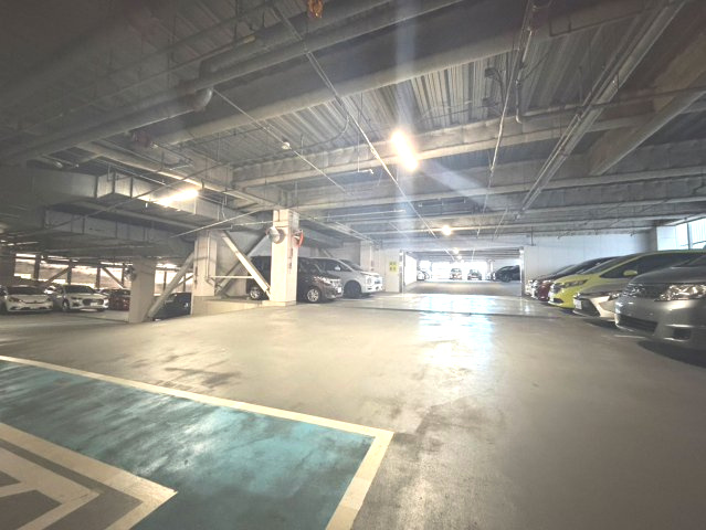 イニシア千住曙町の駐車場|【敷地内駐車場】最新の空き状況や費用などの詳細は担当スタッフまでお問い合わせください。