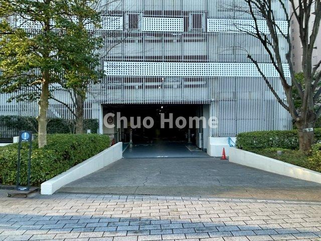 イニシア千住曙町の駐車場|敷地内駐車場