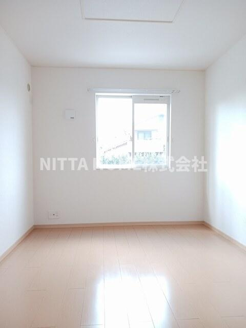 ブライトンコートの洋室|洋室は６帖と５帖の２部屋になります！