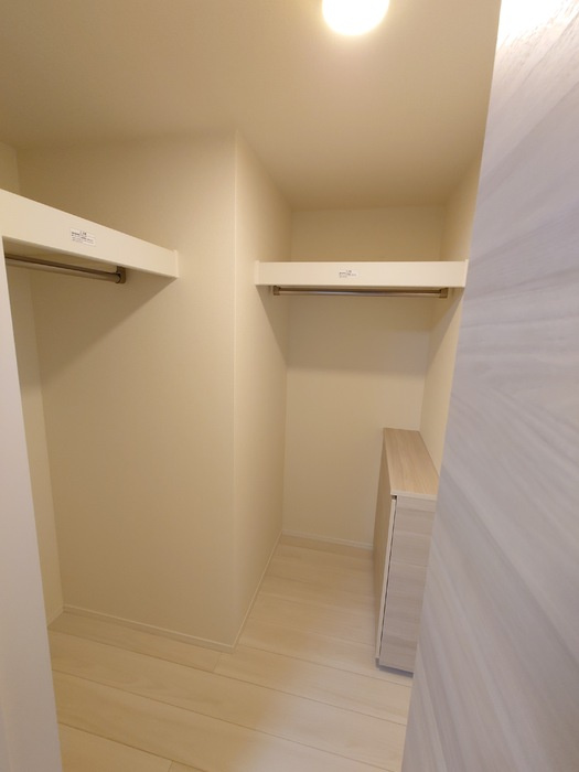 ラフィネの収納|ウォークインクローゼット