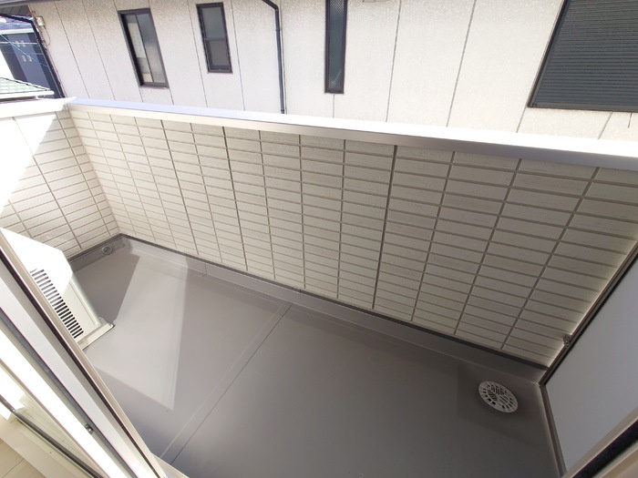 ラフィネのバルコニー|シャッター雨戸