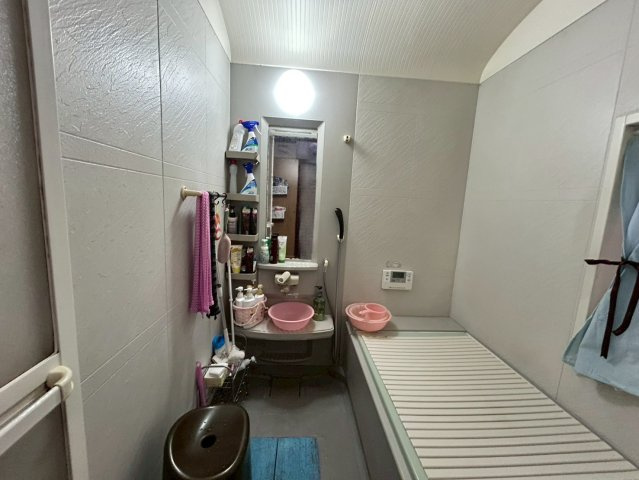 春日部市増富　中古戸建の浴室