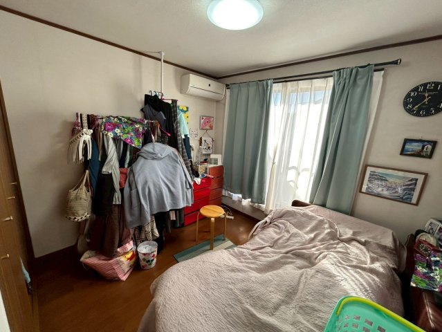 春日部市増富　中古戸建の洋室