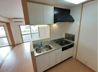 【キッチン】 | ウエストロード・キャッスル | きれいなキッチンです