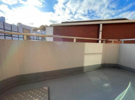 東急ドエル・アルス横濱元町のバルコニー|広くワイドなスペースになっているので、一度にたくさんの洗濯物が干せそうですね♪