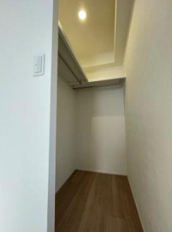 東急ドエル・アルス横濱元町の収納|衣類や箱物や思い出の品もたっぷり収納できるので、整理整頓にも◎。お部屋もより広々と使えます。