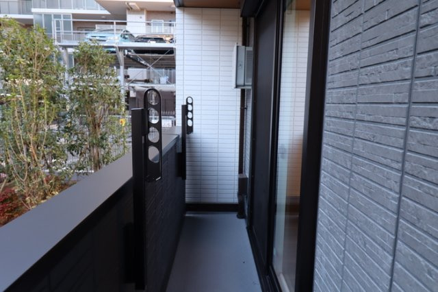 With Grace Heavenのバルコニー